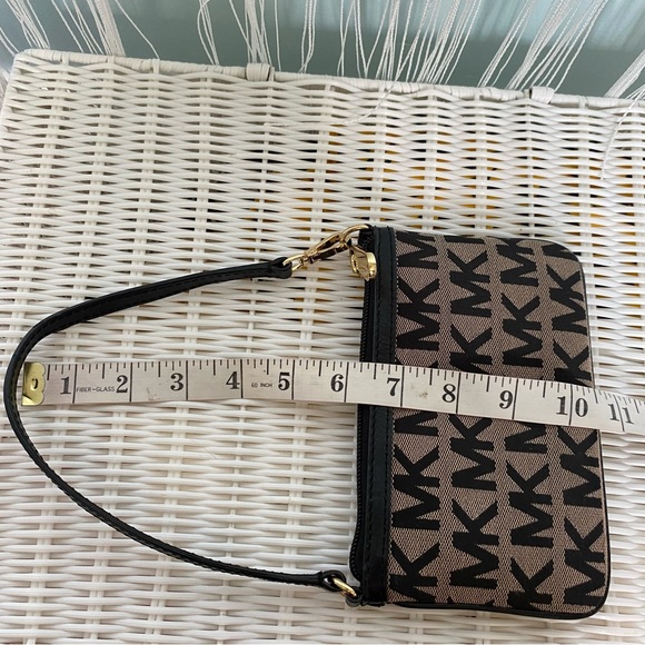 Michael Kors Black and Beige MK Monogram Wristlet Pouch - Picture 16 of 17
